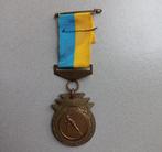 Medaille Schaatser Schaatsen Oude medaille blauw geel lint, Verzenden, Overige materialen