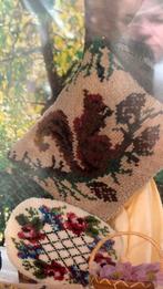 Knoop pakket kussen eekhoorn smyrnawol, Hobby en Vrije tijd, Borduren en Borduurmachines, Ophalen of Verzenden, Borduurgaren of Zijde