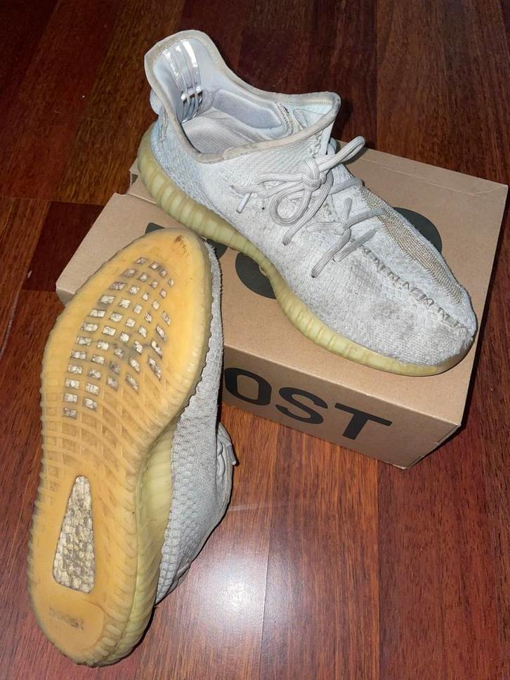 Adidas Yeezy Boost 350 V2 "Hyperspace", Kleding | Heren, Schoenen, Nieuw, Wandelschoenen of Bergschoenen, Wit, Ophalen of Verzenden