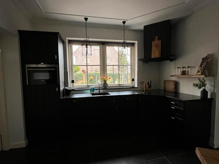 Handgemaakte Zwarte Hoekkeuken, Huis en Inrichting, Keuken | Complete keukens, Gebruikt, Hoekkeuken, Zwart, Graniet of Steen, Ophalen