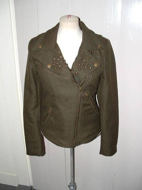 Jacket met rivets collar 8mm needle distance jas kaki maat S, Kleding | Dames, Jasjes, Kostuums en Pakken, Zo goed als nieuw, Jasje