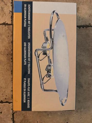 2x schotelwarmer met 2 theelichtjes en alu plaat beschikbaar voor biedingen