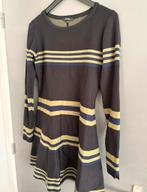 Jurk - Nikkie - Maat: 40, Maat 38/40 (M), Zwart, Ophalen of Verzenden, Zo goed als nieuw