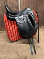 Anatomica Cygnus dressuurzadel monoblad 17.5 Medium wide, Dieren en Toebehoren, Paarden en Pony's | Zadels, Ophalen of Verzenden