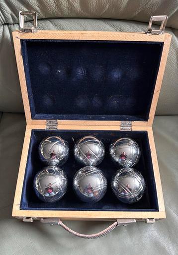 Jeu de Boules beschikbaar voor biedingen