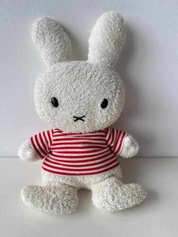 Knuffel konijn Nijntje badstof + truitje 35 cm / Dick Bruna beschikbaar voor biedingen