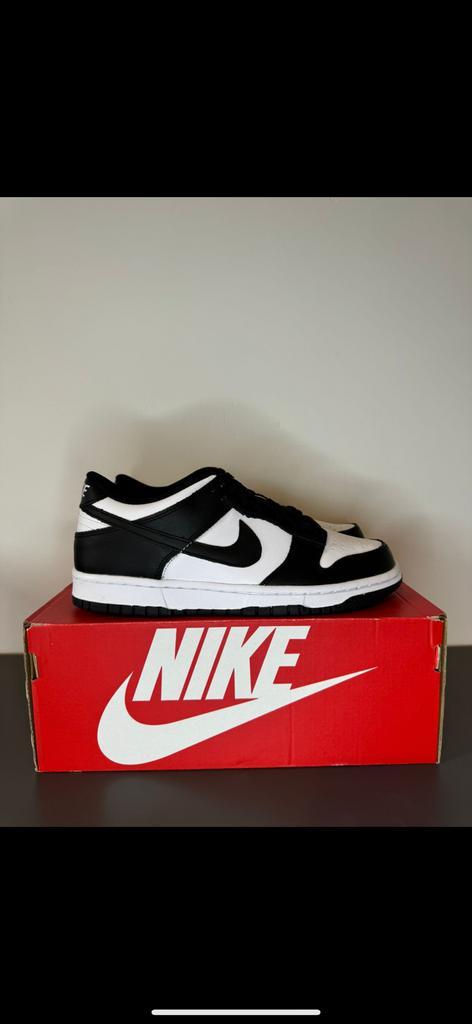 Nike dunk low ‘white black panda’, Kleding | Heren, Schoenen, Nieuw, Sneakers of Gympen, Zwart, Ophalen of Verzenden