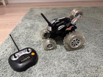 Bestuurbare auto beschikbaar voor biedingen
