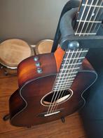 Taylor akoestisch gitaar, Ophalen of Verzenden, Zo goed als nieuw, Western- of Steelstringgitaar, Met koffer