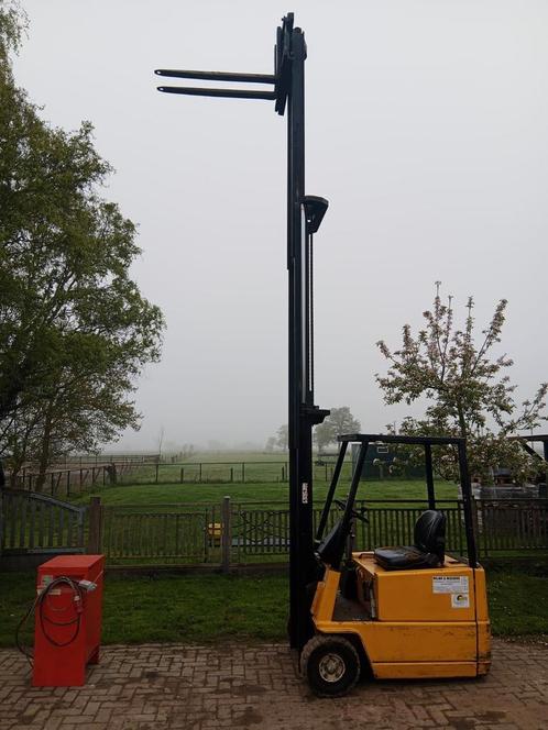 Yale electrische 1,5 ton s heftruck met site shift, Zakelijke goederen, Machines en Bouw | Heftrucks en Intern transport, Heftruck