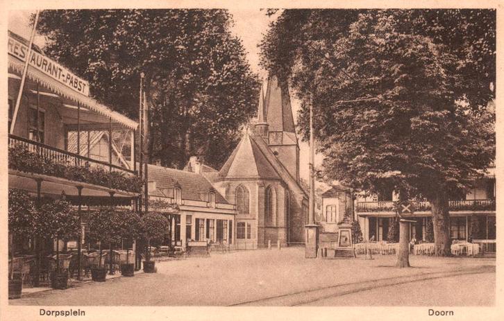Doorn, Dorpsplein, Restaurant Pabst (1930) 130401, Verzamelen, Ansichtkaarten | Nederland, Gelopen, Utrecht, 1920 tot 1940, Verzenden