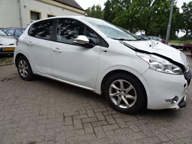Peugeot 208 1.6 e hdi diesel bj 2014 5d voor demontage, Auto-onderdelen, Overige Auto-onderdelen, Peugeot, Gebruikt, Ophalen of Verzenden