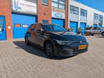 Volkswagen Golf 8 United Edition – 2021 – Zwart – Vol opties, Stof, Zwart, 1164 kg, 3 cilinders