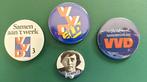 4x VVD buttons jaren 80, Verzamelen, Speldjes, Pins en Buttons, Verzenden, Zo goed als nieuw, Overige onderwerpen