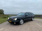 Mercedes-Benz E-Klasse 3.2 E320 Combi AUT 1999 Blauw, Auto's, Mercedes-Benz, Automaat, Achterwielaandrijving, Zwart, Blauw