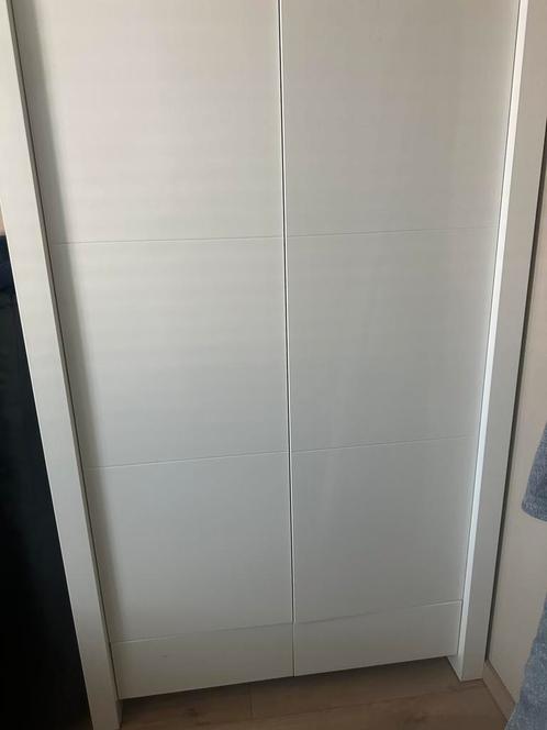 Hoogglans kledingkast kids, Kinderen en Baby's, Kinderkamer | Commodes en Kasten, Zo goed als nieuw, 105 cm of meer, 100 cm of meer
