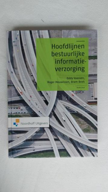 Hoofdlijnen bestuurlijke informatieverzorging 9789001778095 beschikbaar voor biedingen
