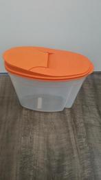 Iams Voerbak Kat/Hond - Handige Bewaarbak, Ophalen of Verzenden, Gebruikt