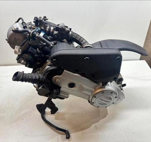 Veel onderdelen Vespa Sprint 2022 euro5 snor 15k, Fietsen en Brommers, Brommeronderdelen | Scooters, Gebruikt, Vespa, Kap, Ophalen of Verzenden