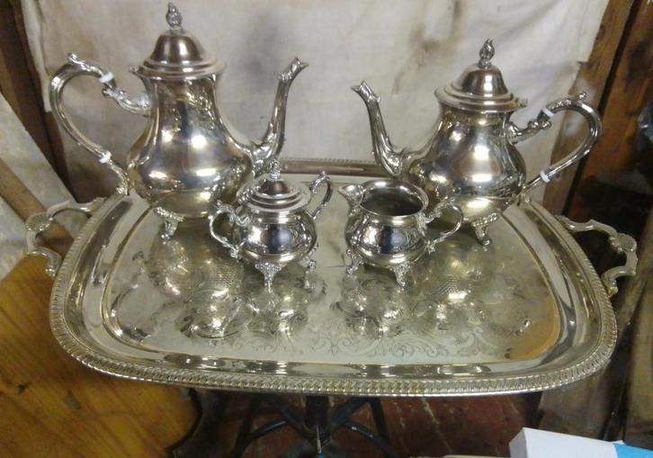 PLATEAU met THEESERVIES, Antiek en Kunst, Antiek | Servies compleet, Ophalen of Verzenden