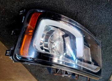 Scania koplamp rechts gebruikt 2379886 beschikbaar voor biedingen