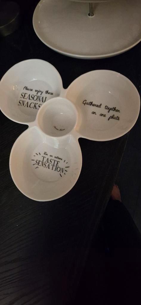 Partyschaal / verdeelschaal Riviera Maison, Huis en Inrichting, Keuken | Servies, Schaal of Schalen, Overige stijlen, Ophalen