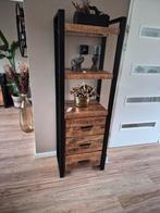 Mango houten kast., Huis en Inrichting, Kasten | Boekenkasten, Ophalen of Verzenden, Zo goed als nieuw, 25 tot 50 cm