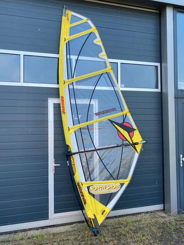 Warrior 4.0 wavezeil inclusief bijpassende mast en giek beschikbaar voor biedingen