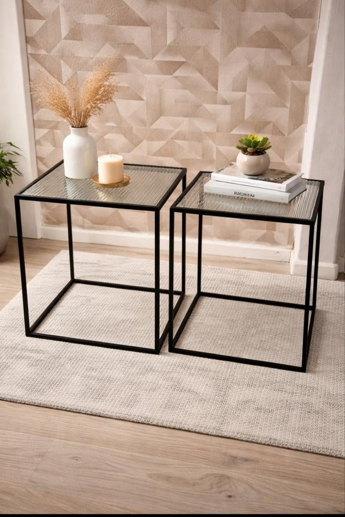 2 Nieuwe bijzettafeltjes met glazen blad, Ophalen of Verzenden, Nieuw, Rechthoekig, Modern