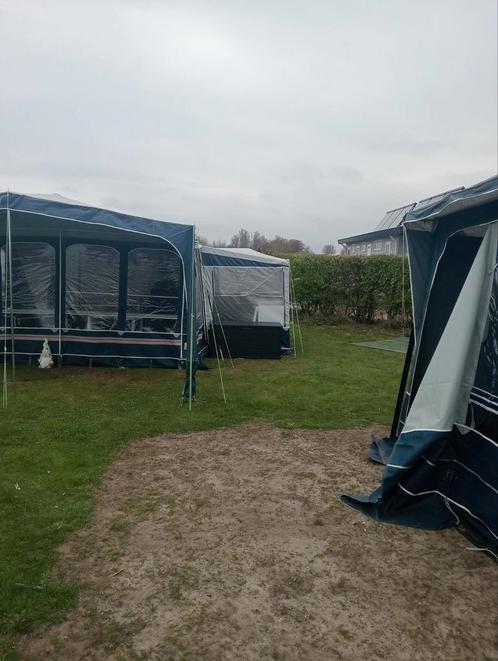 Adria Liena 400TD met stappelbed, Caravans en Kamperen, Caravans, Particulier, tot en met 4, 500 - 750 kg, Treinzit, Adria, Luifel