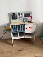 Playtive 2-in-1 houten dokters- en dierenartsenpraktijk, Ophalen, Zo goed als nieuw, Meubelstuk of Keukentje