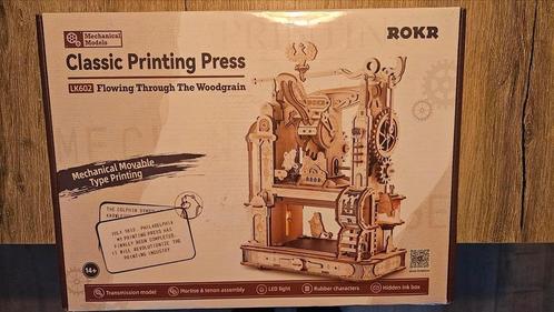 ROKR Classic Printing Press LK602 - Nieuw in doos, Hobby en Vrije tijd, Modelbouw | Auto's en Voertuigen, Nieuw, Overige typen