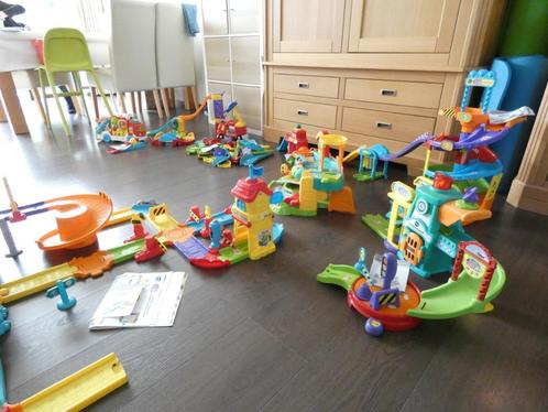 VTech Toet Toet - Diverse auto's, gebouwen en wegdelen, Kinderen en Baby's, Speelgoed | Vtech, Gebruikt, Ophalen