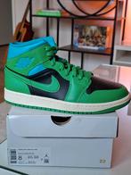 Nike Air Jordan 1 Mid 'Lucky Green Aquatone' maat 39, Zwart, Nike, Nieuw, Ophalen of Verzenden