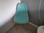 Turquoise stoel, Huis en Inrichting, Stoelen, Kunststof, Blauw, Ophalen of Verzenden, Zo goed als nieuw