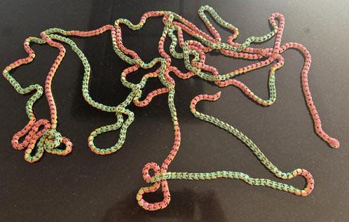 Superlange meerkleurige slang van 550cm!, Verzamelen, Dierenverzamelingen, Nieuw, Overige typen, Reptiel of Amfibie, Ophalen of Verzenden