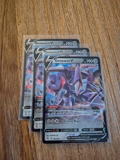 Genesect V, Fusion Strike, near MINT, Hobby en Vrije tijd, Verzamelkaartspellen | Pokémon, Zo goed als nieuw, Losse kaart, Ophalen of Verzenden