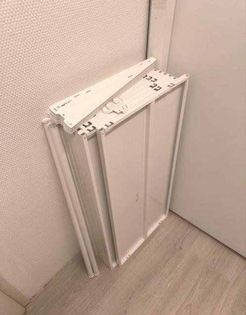 Ikea boaxel planken en manden kledingkast badkamerkast, Witgoed en Apparatuur, Koelkasten en IJskasten, Zo goed als nieuw, Zonder vriesvak
