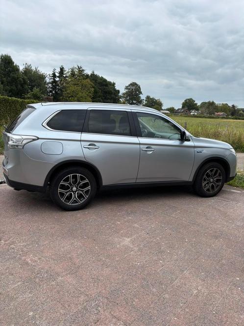 Mitsubishi Outlander 2.0 Dohc Mivec Phev 203pk 4WD CVT 5P, Auto's, Mitsubishi, Particulier, Outlander, Hybride Elektrisch/Benzine