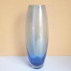 Prachtige glazen vaas blauw kleurverloop 2204, Minder dan 50 cm, Glas, Blauw, Ophalen of Verzenden