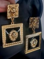 Vintage zwar geëmailleerd medusa oorbellen, Sieraden, Tassen en Uiterlijk, Ophalen of Verzenden, Zo goed als nieuw, Zwart, Overige materialen
