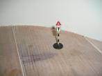 Dinky Toys 47g Road Sign School, Antiek en Kunst, Antiek | Speelgoed, Ophalen of Verzenden