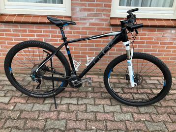 Zeer mooie Cube LTD mountainbike 29er 52cm XT / SLX beschikbaar voor biedingen