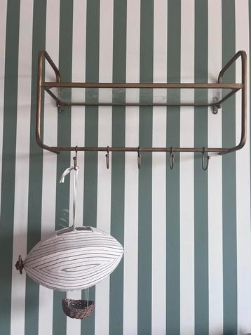 Kledingrekje babykamer beschikbaar voor biedingen