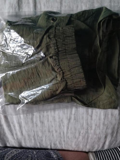Groen meisjesrok met ruches.  Maat 146/152., Kinderen en Baby's, Kinderkleding | Maat 146, Nieuw, Meisje, Jurk of Rok, Ophalen of Verzenden