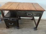 Robuuste oude werktafel van Old Basics, Antiek en Kunst, Curiosa en Brocante, Ophalen of Verzenden