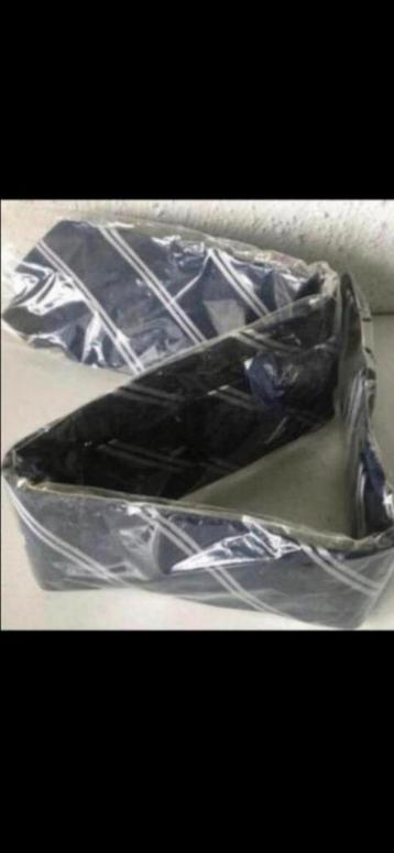 nette STIJLVOLLE HAND-MADE STROPDAS beschikbaar voor biedingen