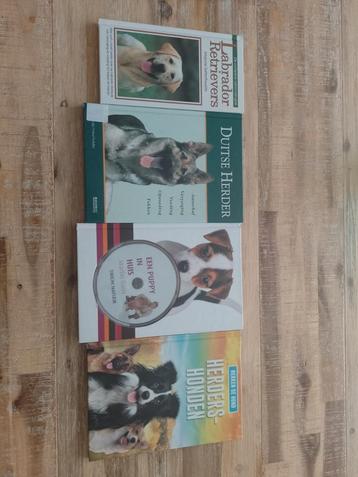 Diverse boeken over honden  beschikbaar voor biedingen