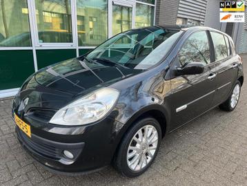 Renault Clio 1.2-16V Special - 5 DEURS - ZONDAG OPEN ! beschikbaar voor biedingen