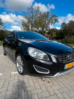 Volvo V60 T4 180pk Start/stop 2011 Zwart, Voorwielaandrijving, 1596 cc, 15 km/l, 74 €/maand